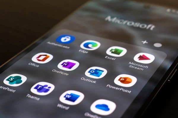 Smartphone microsoft applications Microsoft smartphone applications